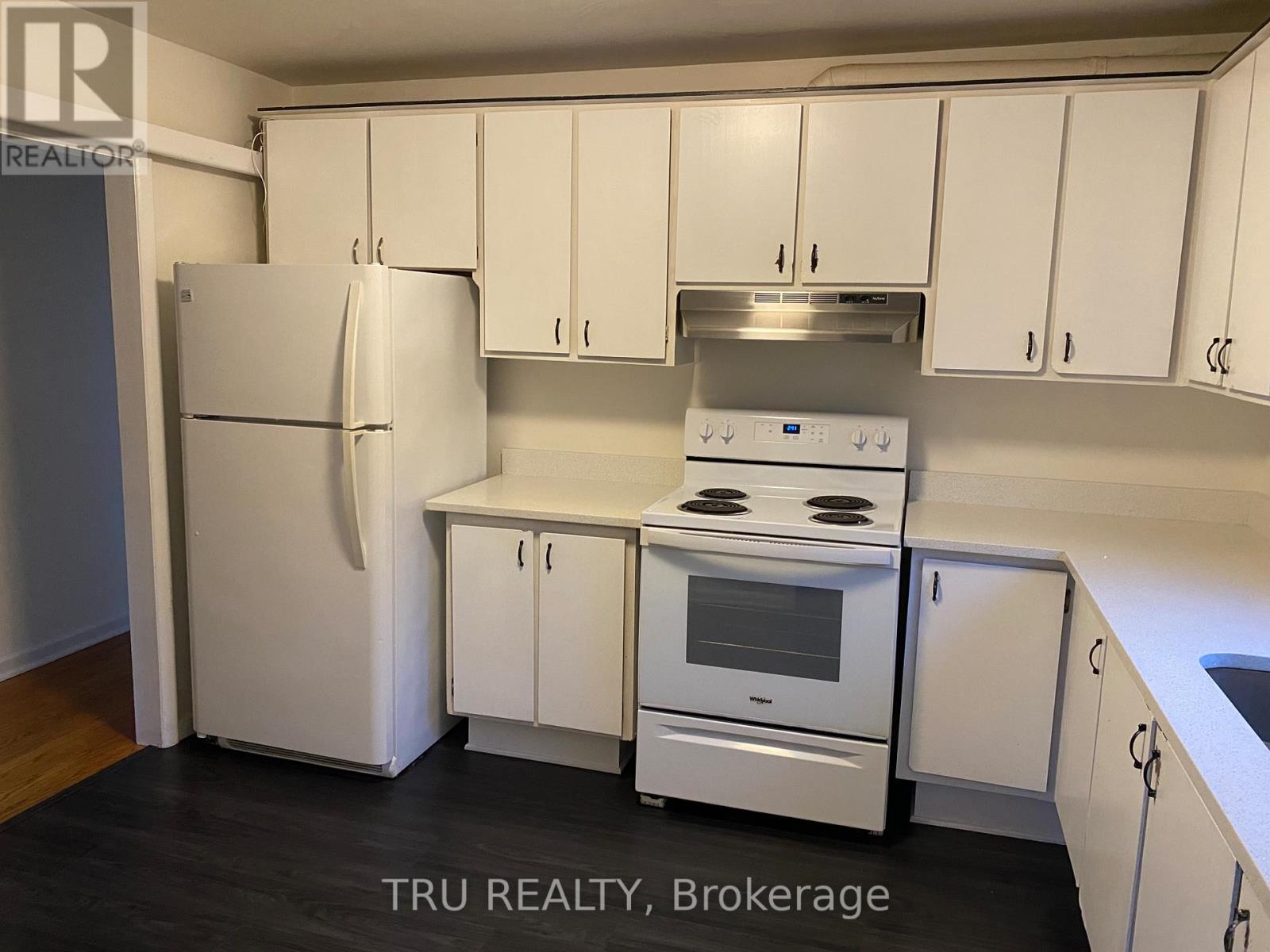 1 - 2687 Cresthill Street, Ottawa, Ontario  K2B 7N9 - Photo 6 - X12480975