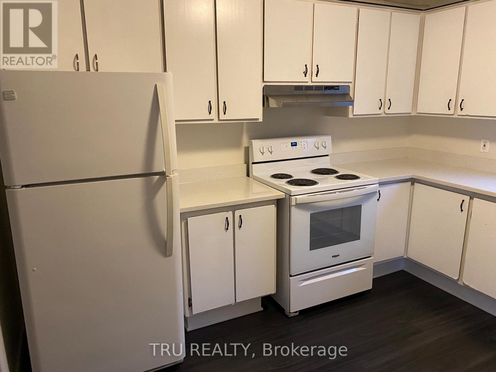 1 - 2687 Cresthill Street, Ottawa, Ontario  K2B 7N9 - Photo 7 - X12480975