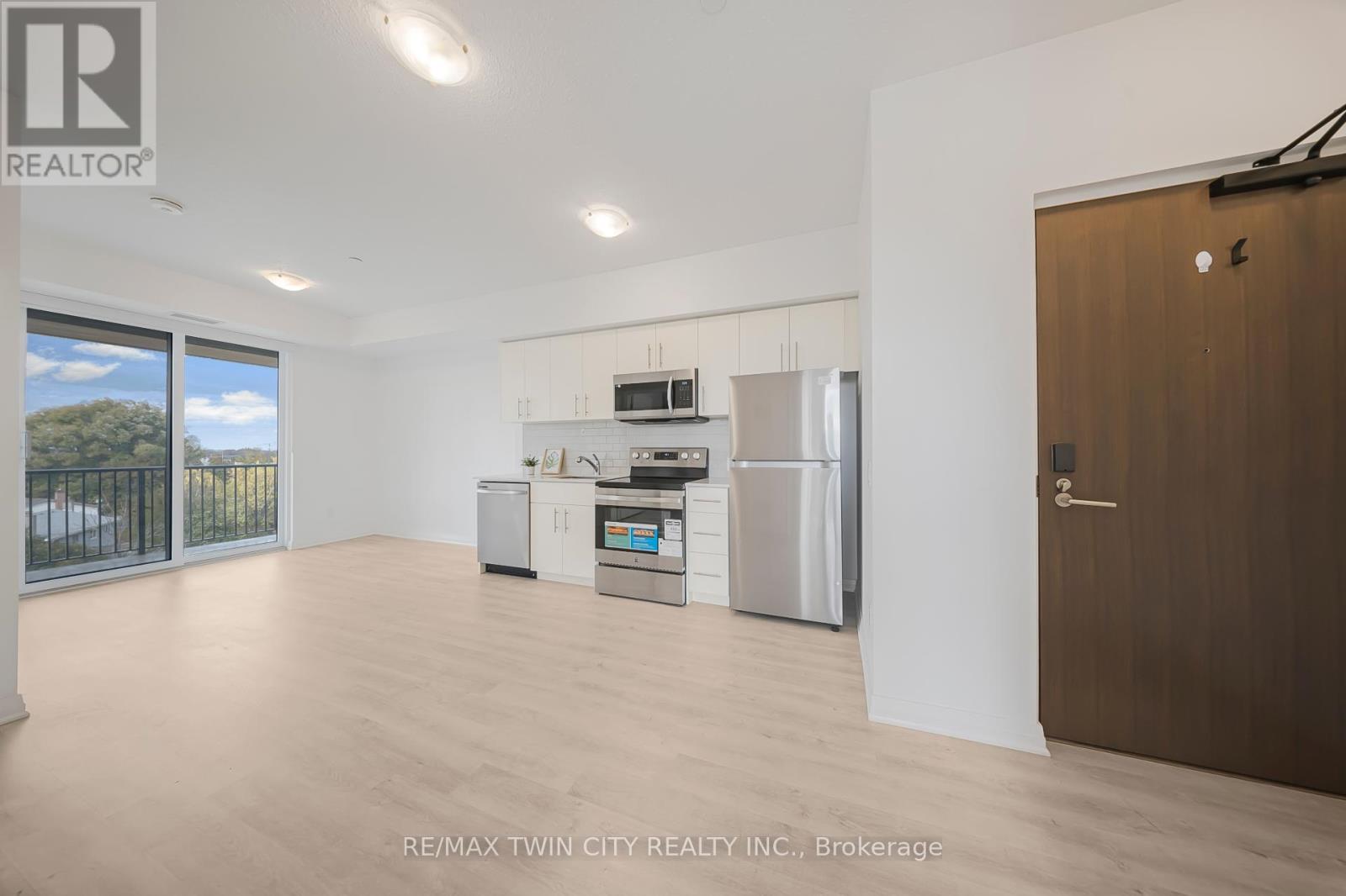 404 - 101 Golden Eagle Road, Waterloo, Ontario  N2V 1C3 - Photo 16 - X12529028