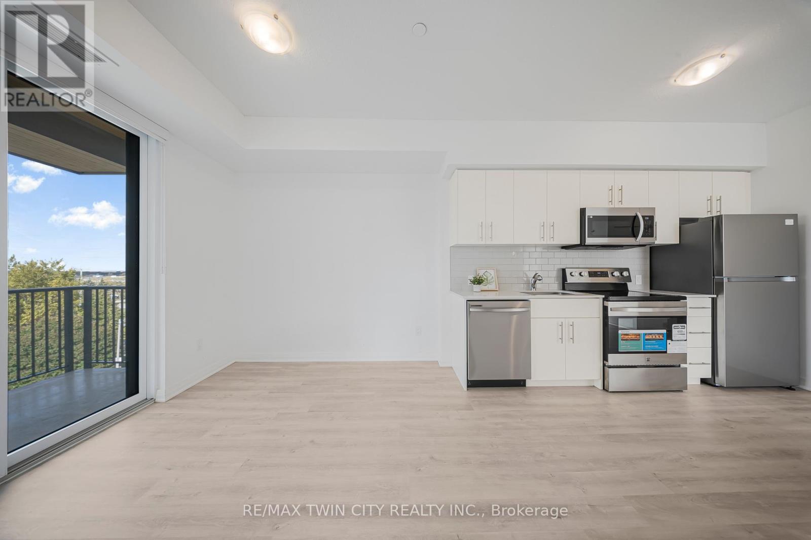 404 - 101 Golden Eagle Road, Waterloo, Ontario  N2V 1C3 - Photo 18 - X12529028