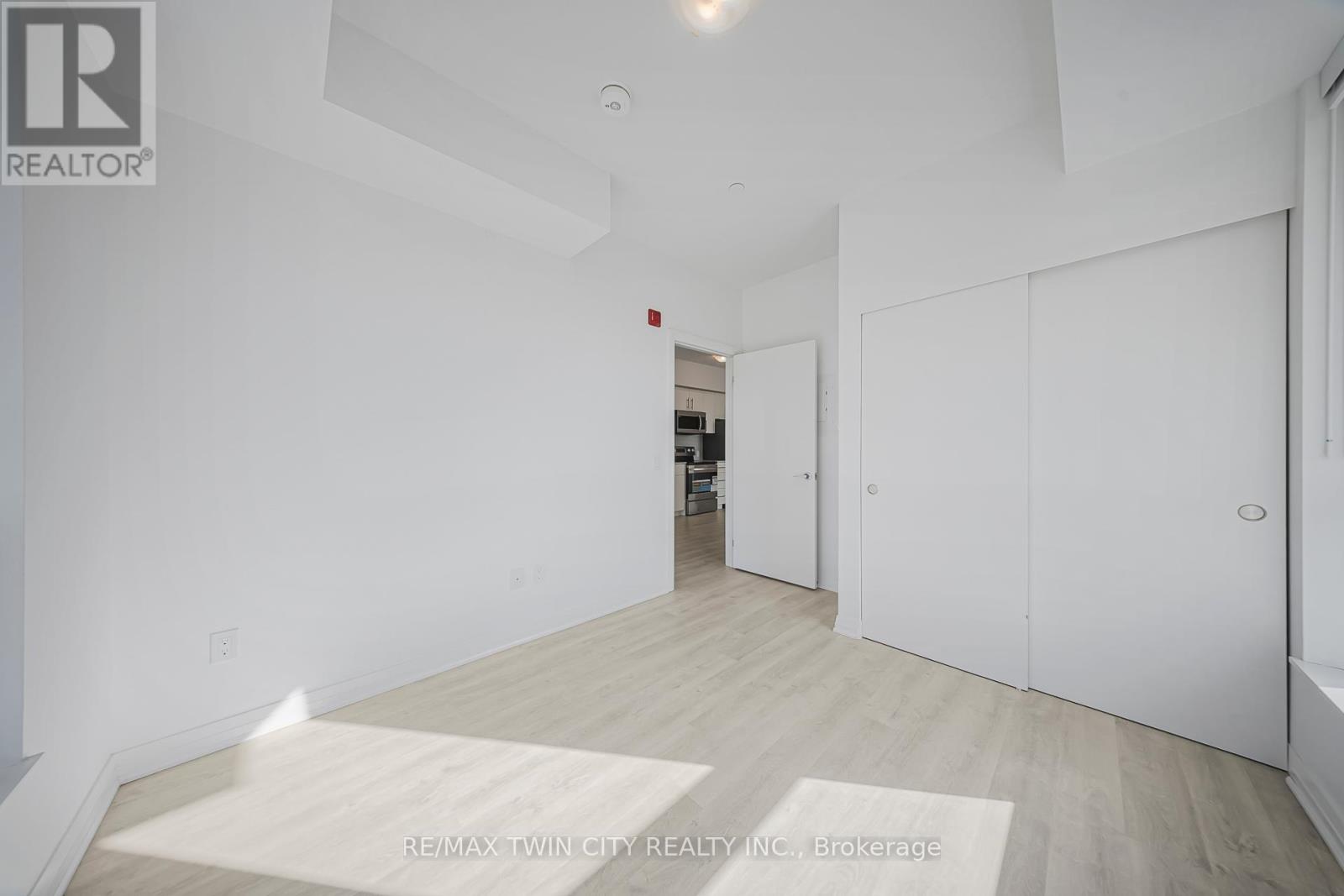 404 - 101 Golden Eagle Road, Waterloo, Ontario  N2V 1C3 - Photo 24 - X12529028