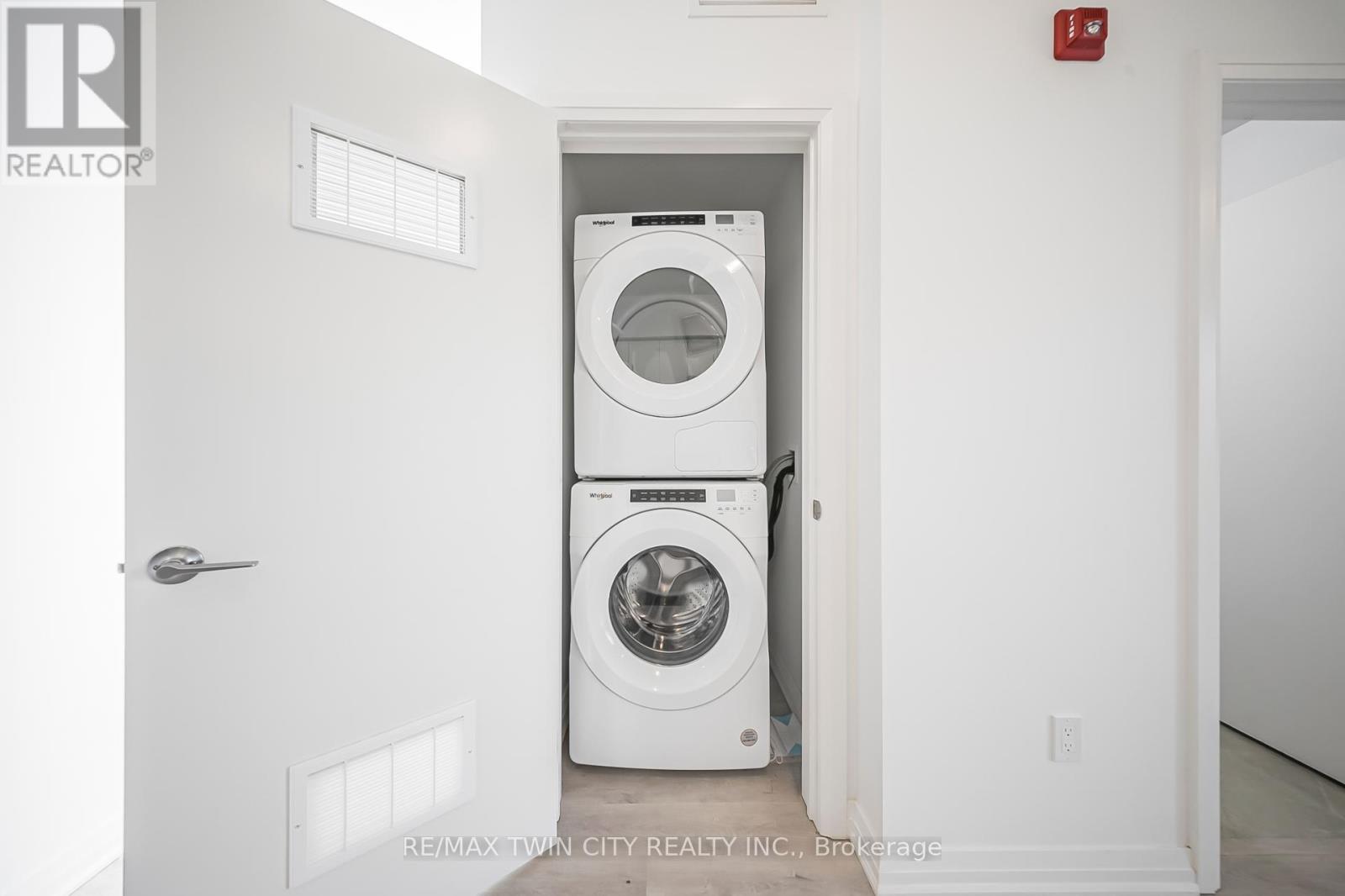 404 - 101 Golden Eagle Road, Waterloo, Ontario  N2V 1C3 - Photo 26 - X12529028