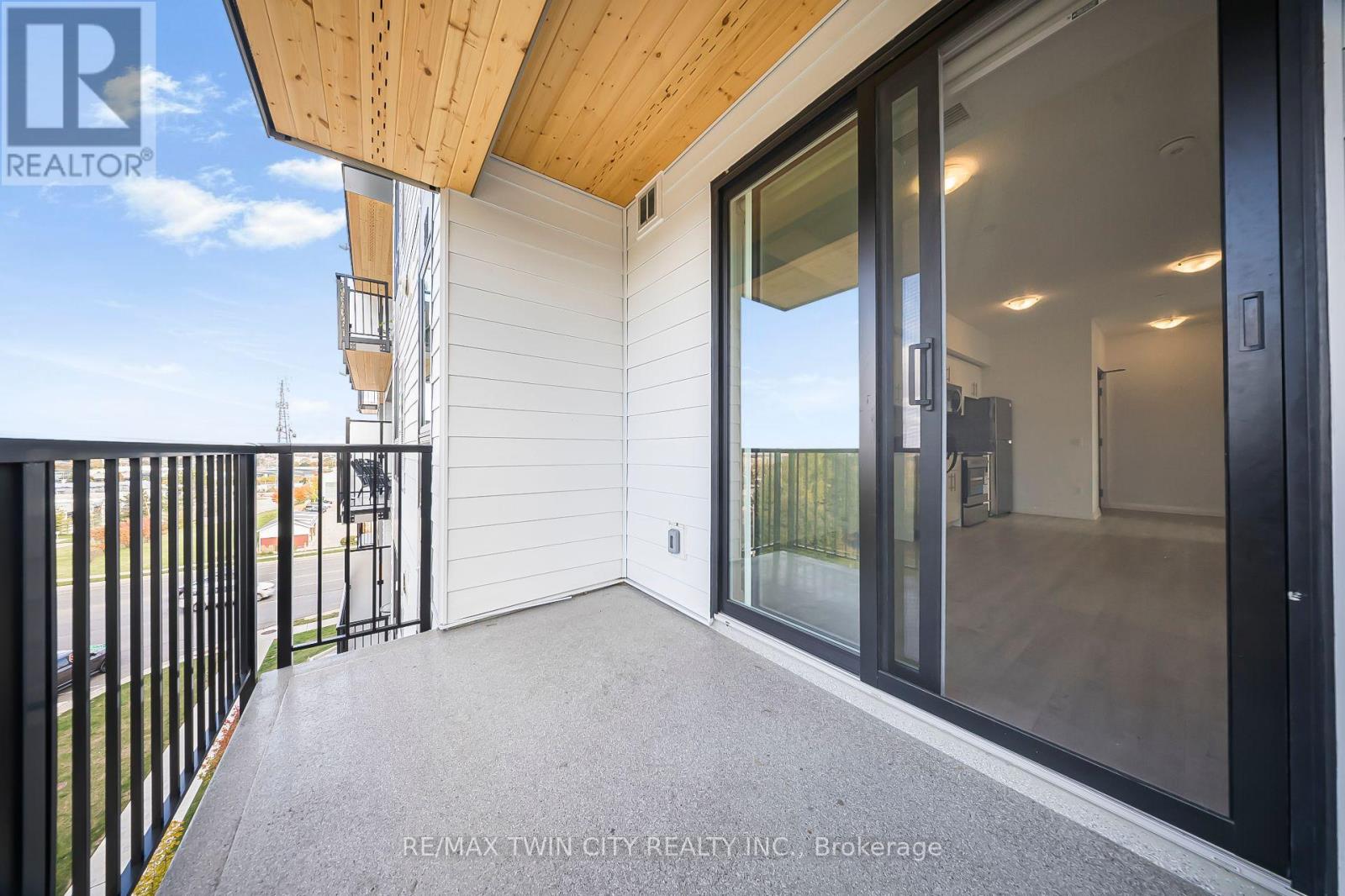 404 - 101 Golden Eagle Road, Waterloo, Ontario  N2V 1C3 - Photo 28 - X12529028