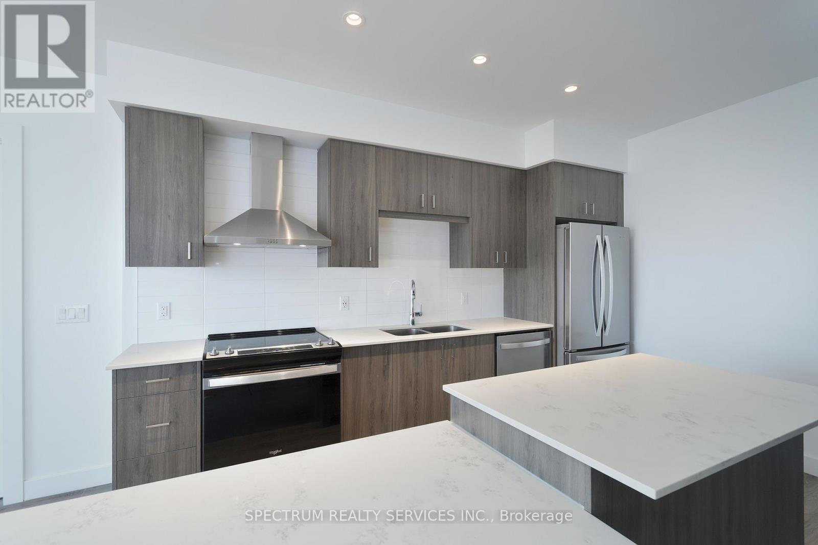 910 - 15 Glebe Street, Cambridge, Ontario  N1S 0C3 - Photo 16 - X12529074