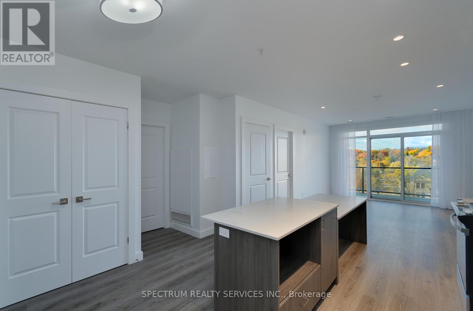 910 - 15 Glebe Street, Cambridge, Ontario  N1S 0C3 - Photo 17 - X12529074