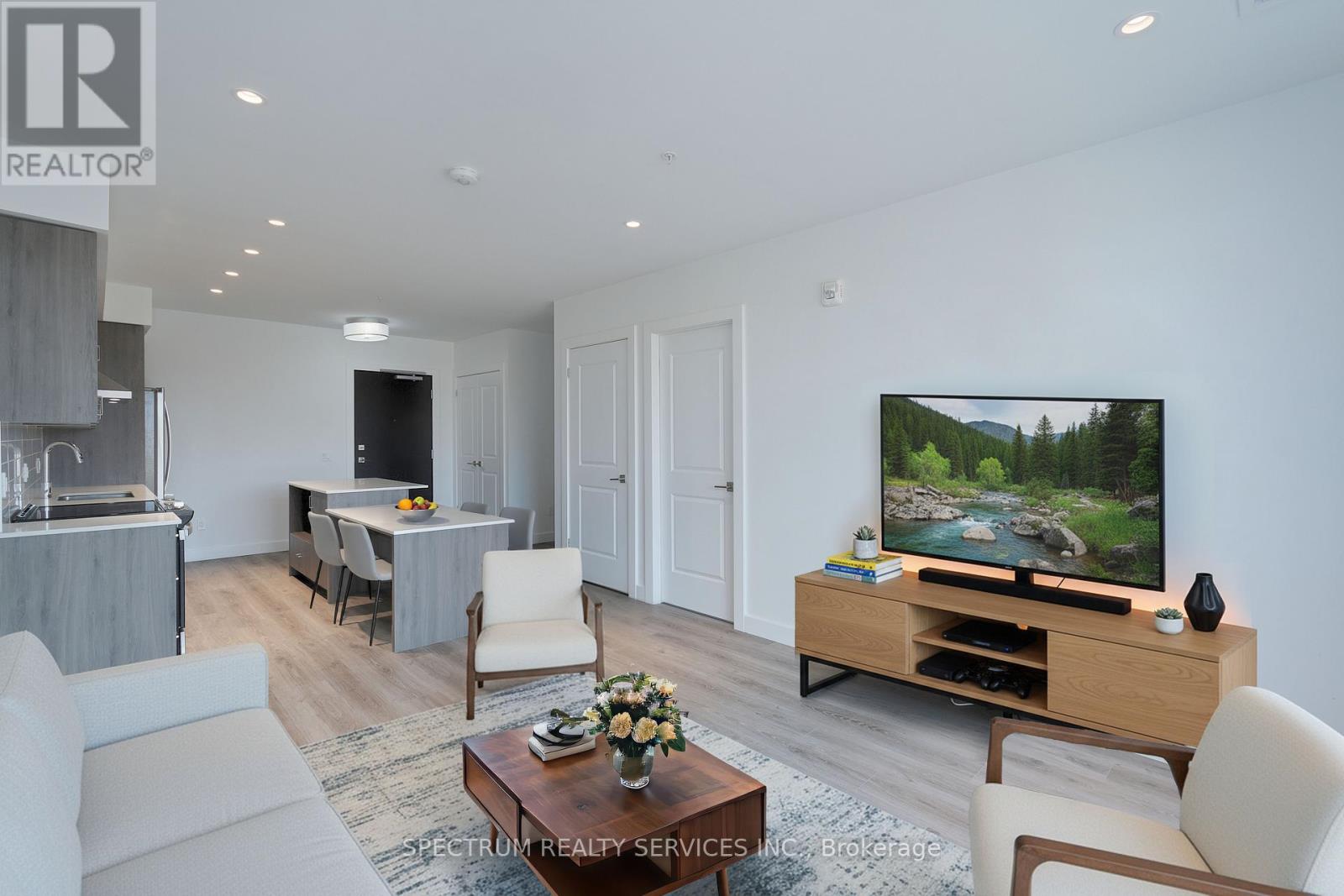 910 - 15 Glebe Street, Cambridge, Ontario  N1S 0C3 - Photo 9 - X12529074