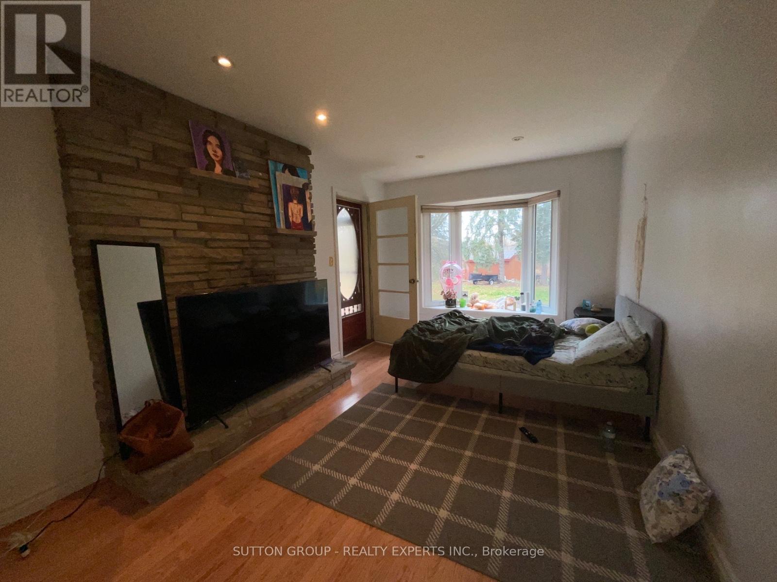 Upper - 415 Mount Pleasant Road, Brantford, Ontario  N3T 5L5 - Photo 6 - X12529094