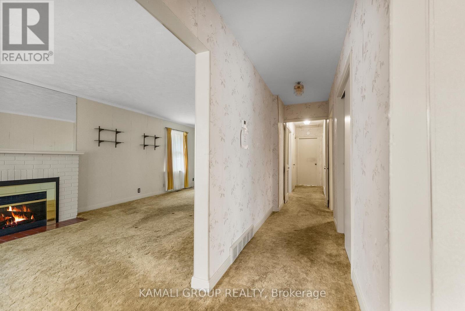 683 Courtenay Avenue, Ottawa, Ontario  K2A 3B8 - Photo 15 - X12529096