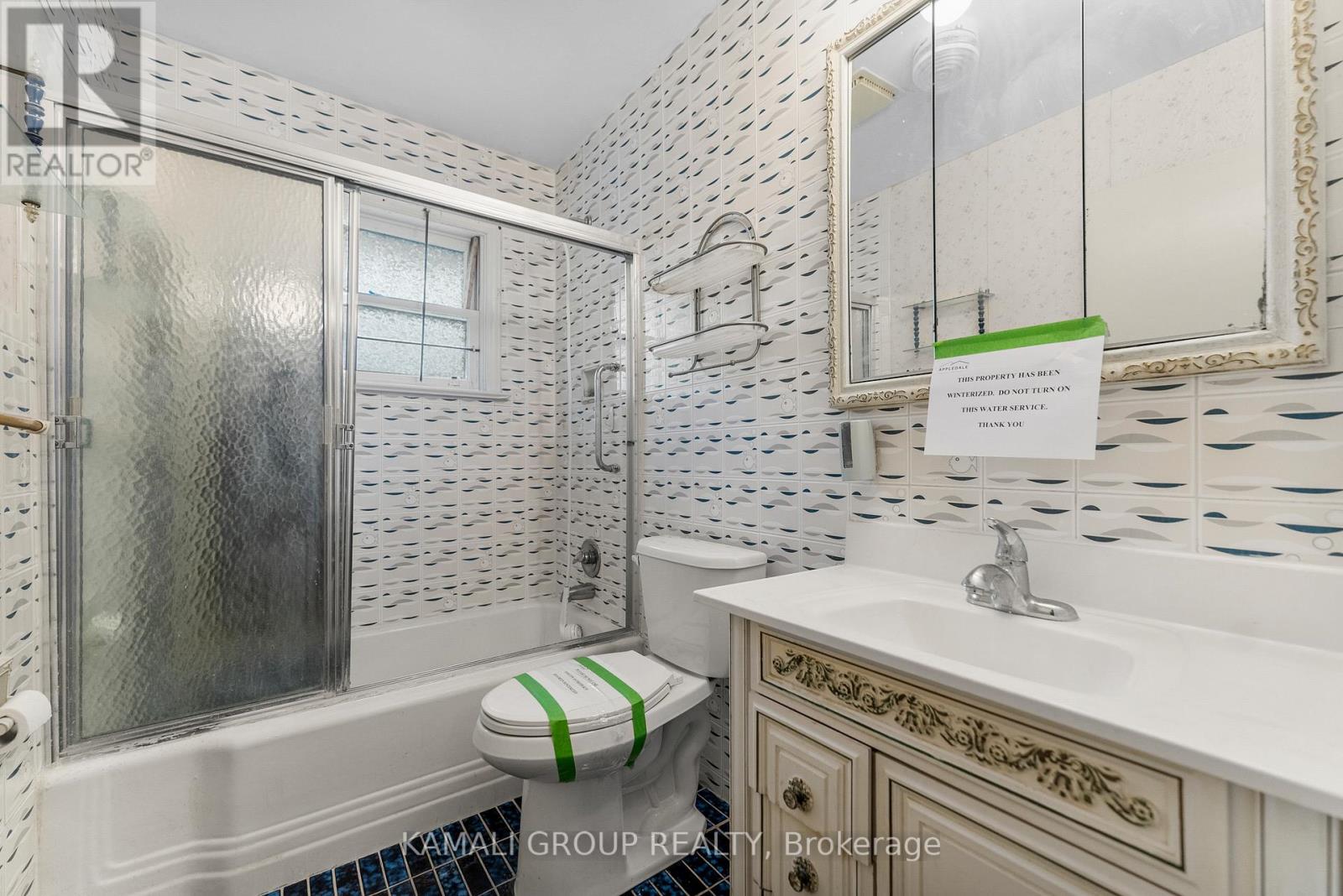 683 Courtenay Avenue, Ottawa, Ontario  K2A 3B8 - Photo 21 - X12529096