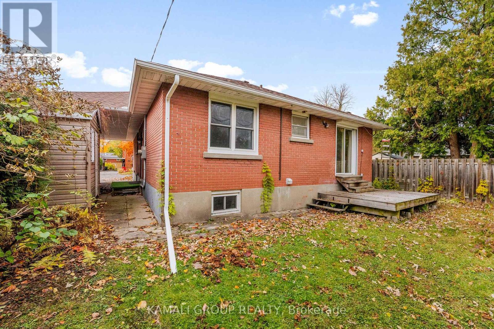 683 Courtenay Avenue, Ottawa, Ontario  K2A 3B8 - Photo 29 - X12529096