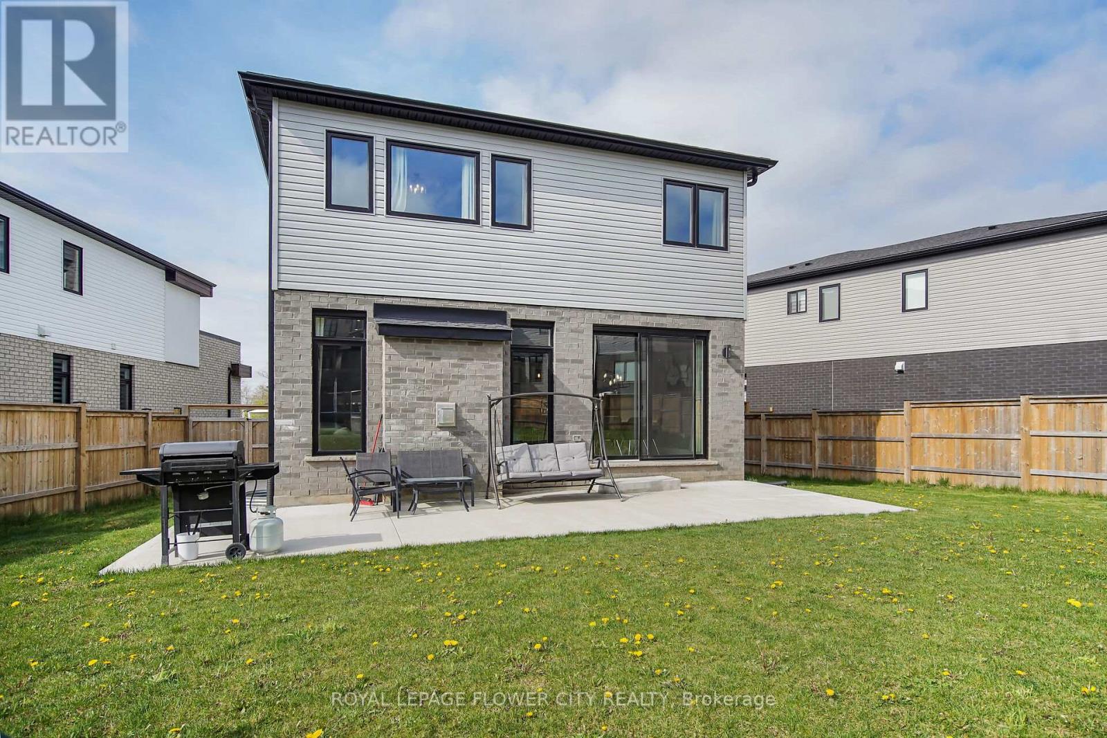2424 Black Rail Terrace, London South, Ontario  N6K 0H3 - Photo 45 - X12529138