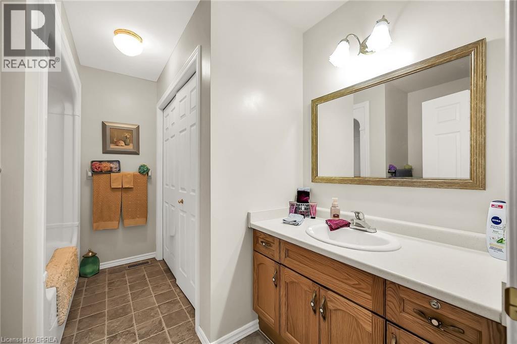 570 West Street Unit# 20, Brantford, Ontario  N3R 7Y7 - Photo 11 - 40771041