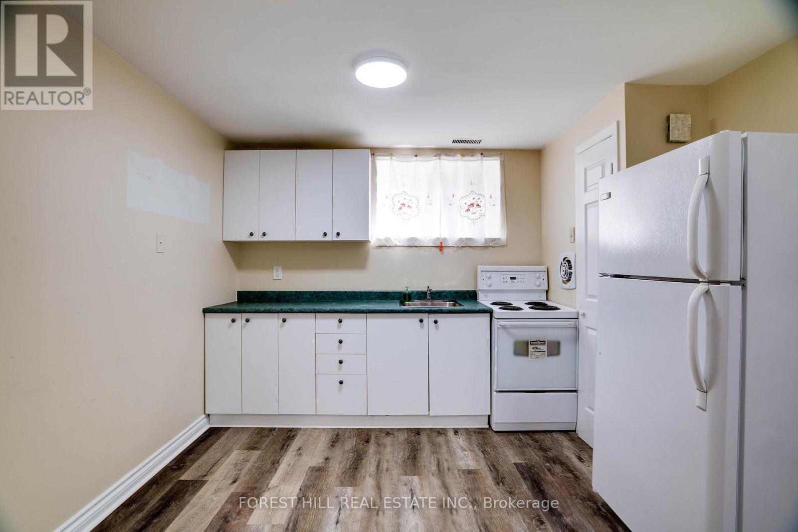 244 Waterloo Avenue, Toronto, Ontario  M3H 3Z4 - Photo 15 - C12529144