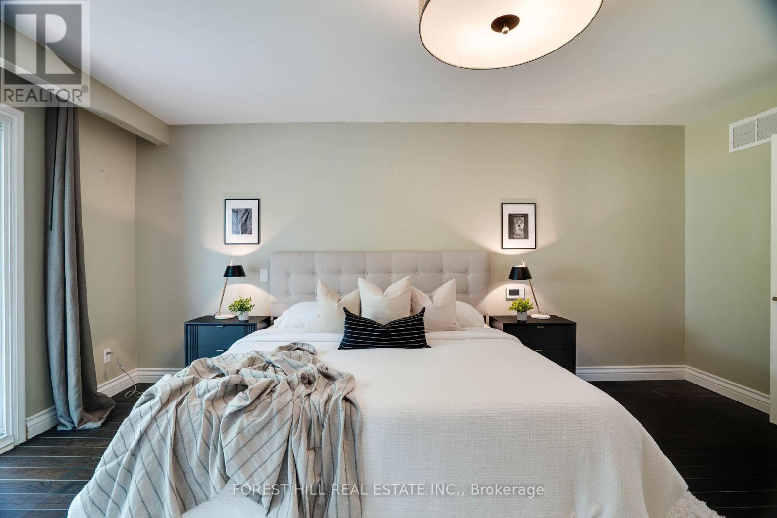 244 Waterloo Avenue, Toronto, Ontario  M3H 3Z4 - Photo 5 - C12529144