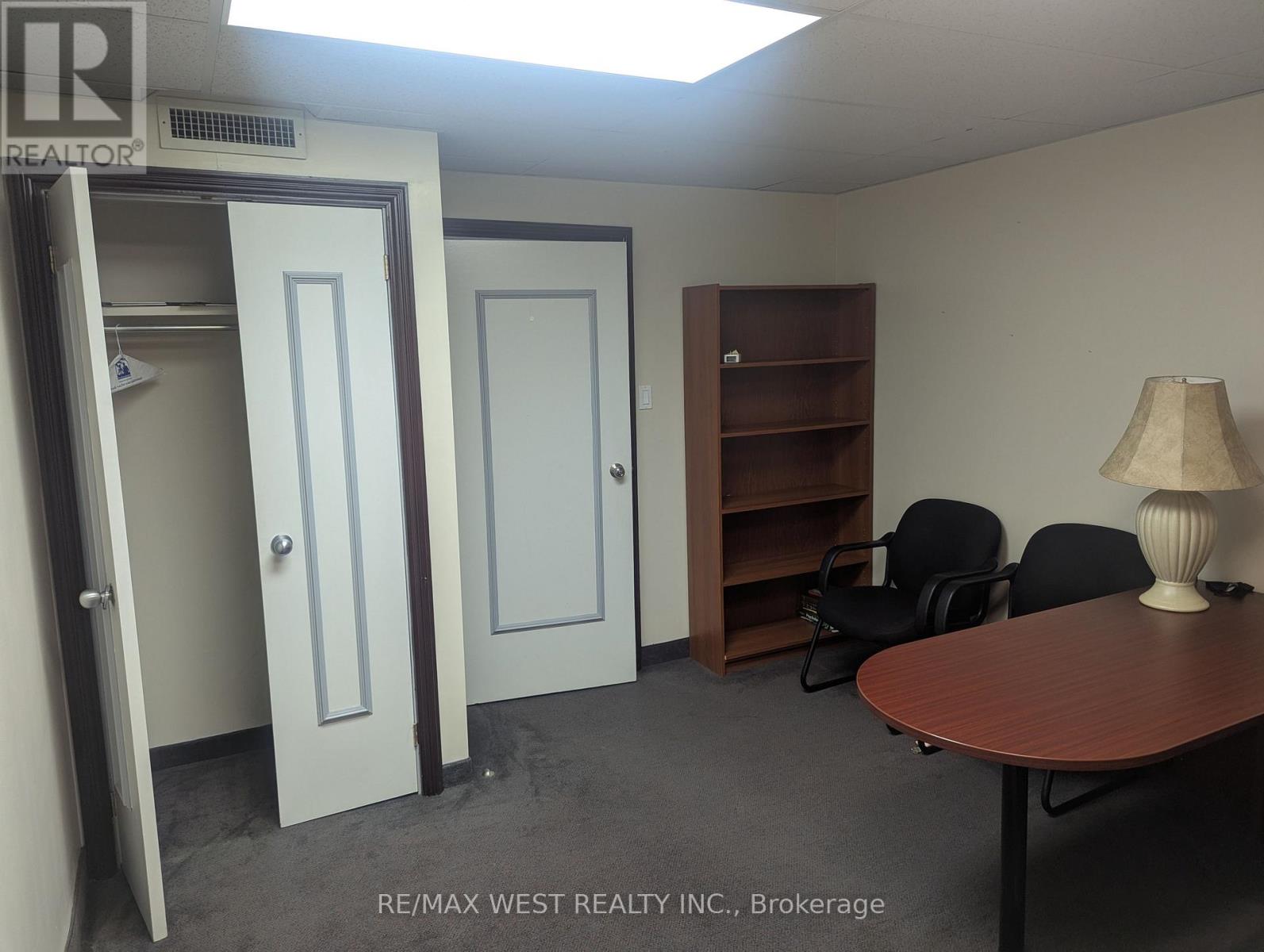 2nd Flr C - 1015 Bloor Street W, Toronto, Ontario  M6H 1M1 - Photo 2 - C12529234