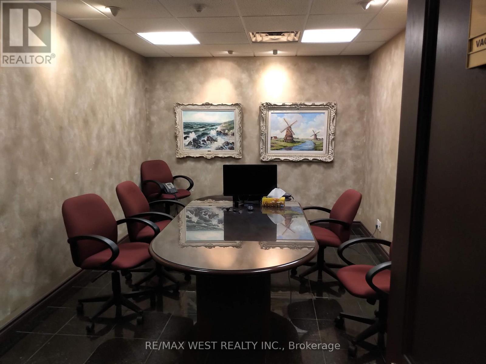 2nd Flr C - 1015 Bloor Street W, Toronto, Ontario  M6H 1M1 - Photo 7 - C12529234