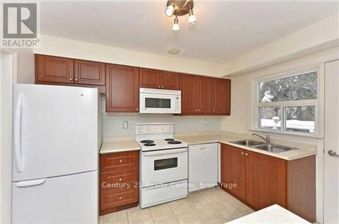 Main - 374 Cummer Avenue, Toronto, Ontario  M2M 2G2 - Photo 3 - C12529314