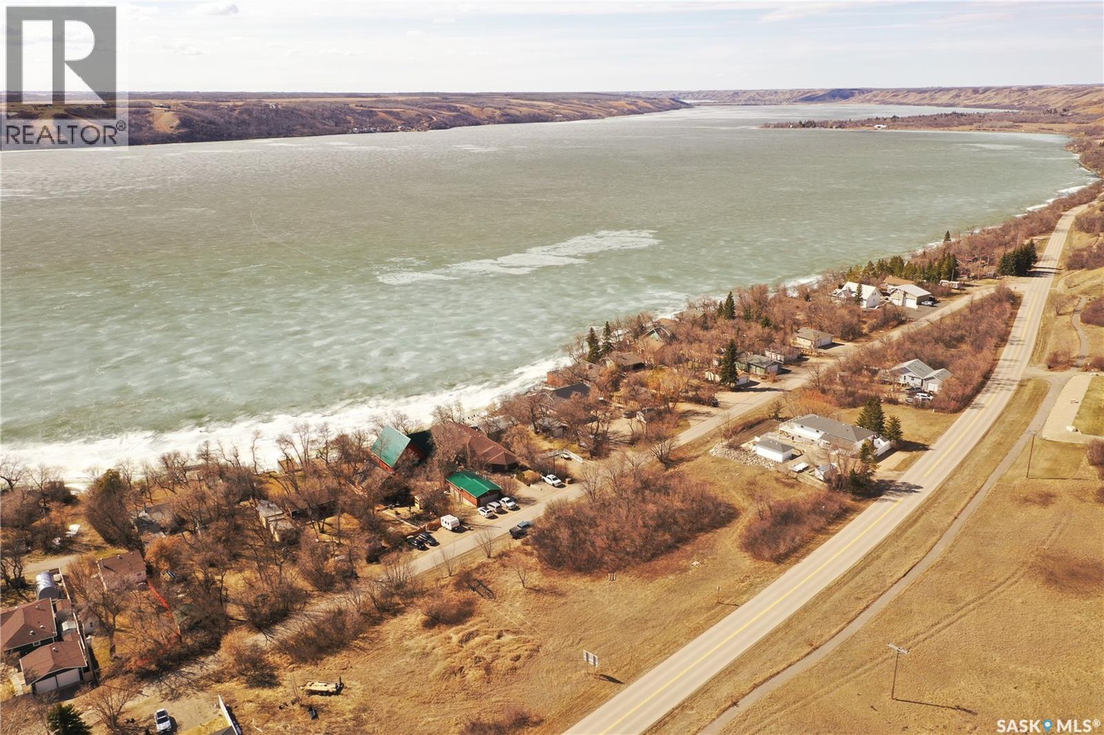 117 Cypress Street, Katepwa Beach, Saskatchewan  S0G 0G6 - Photo 2 - SK023774