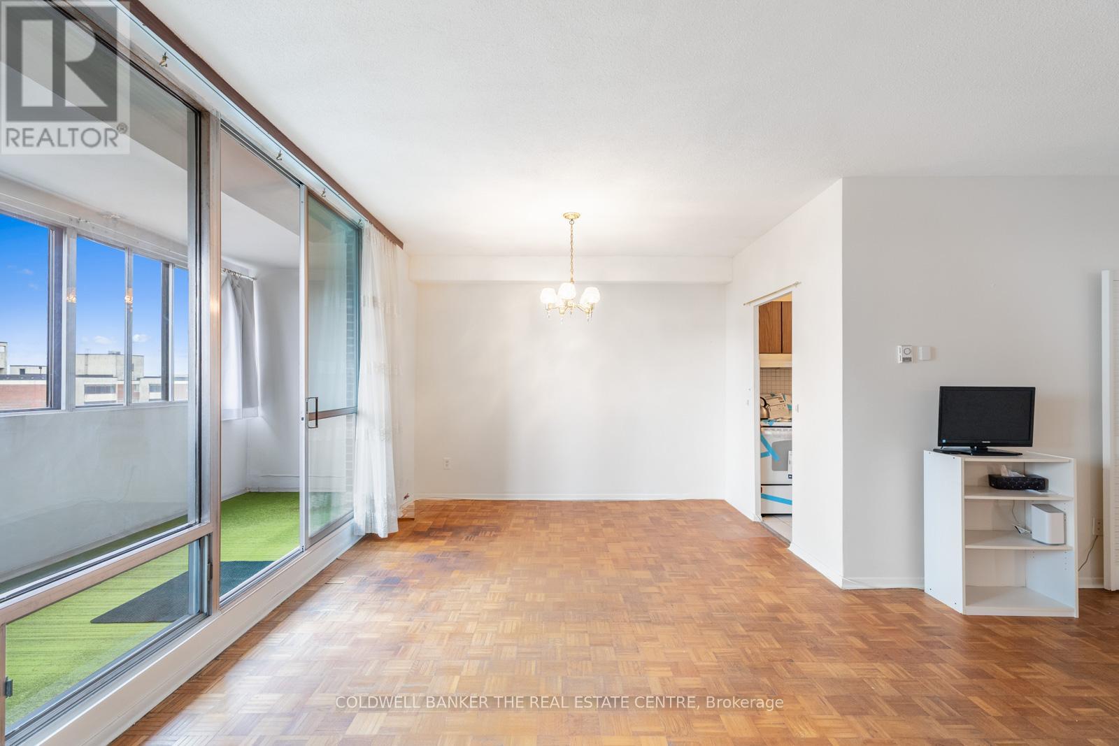 Ph 15 - 1 Massey Square, Toronto, Ontario  M4C 5L4 - Photo 10 - E12529146