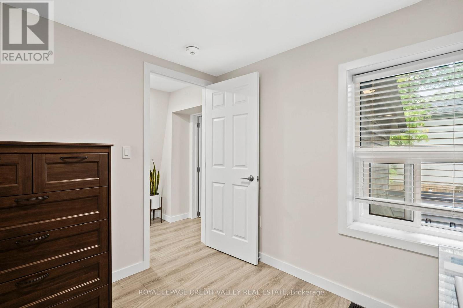 1254 Woodbine Avenue, Toronto, Ontario  M4C 4E6 - Photo 15 - E12529176