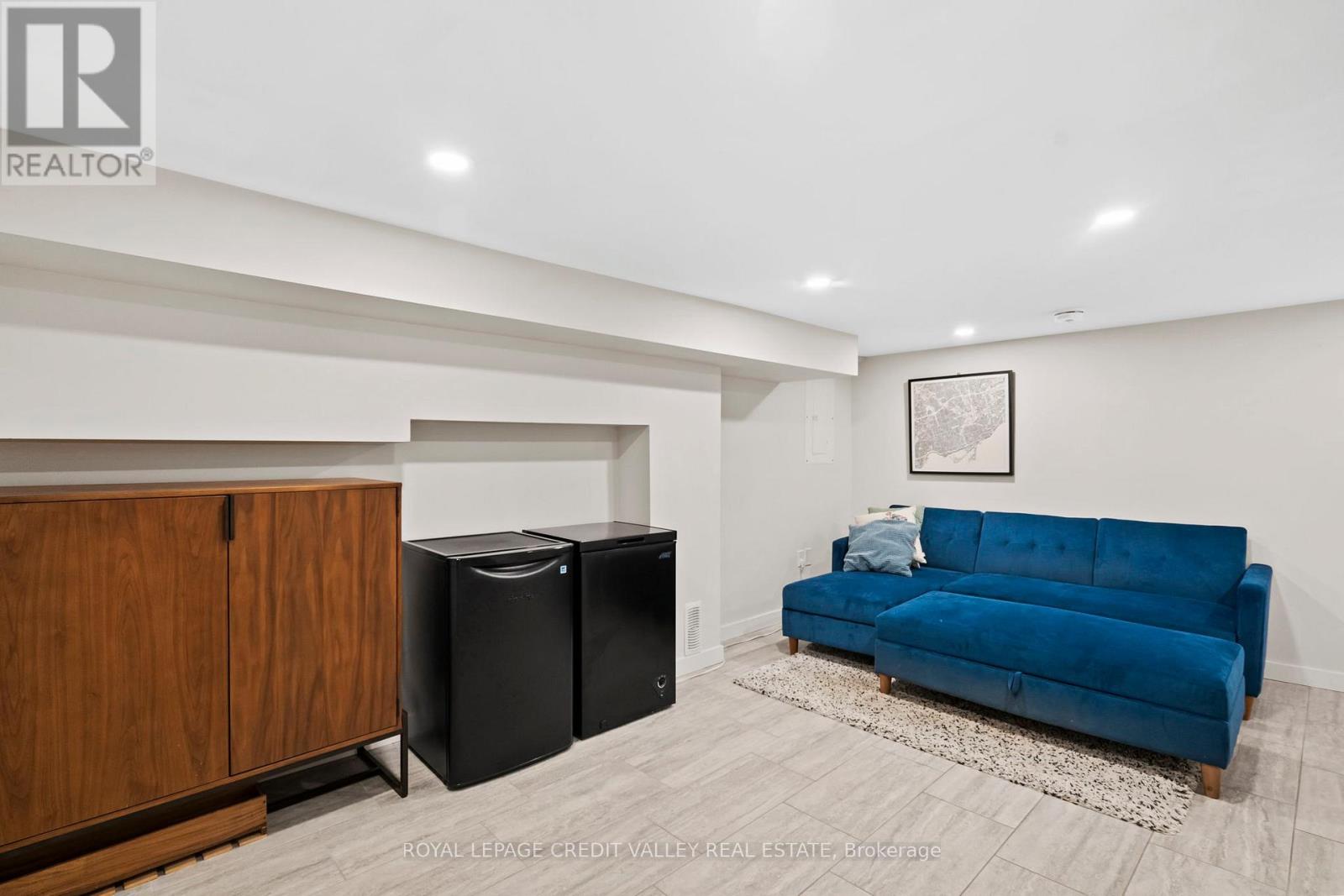 1254 Woodbine Avenue, Toronto, Ontario  M4C 4E6 - Photo 18 - E12529176