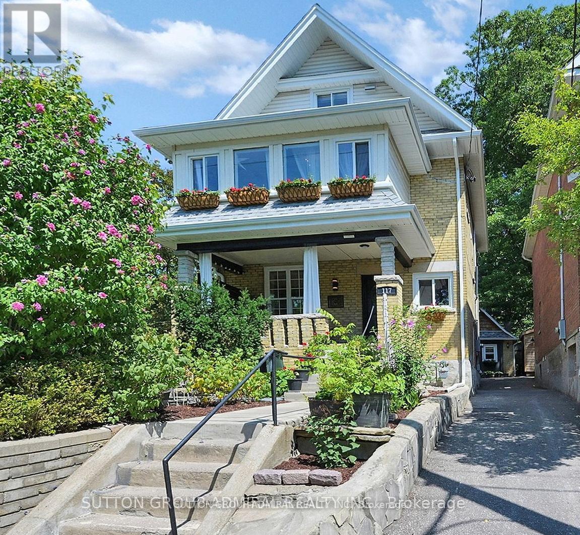 117 BELLHAVEN ROAD, Toronto, Ontario