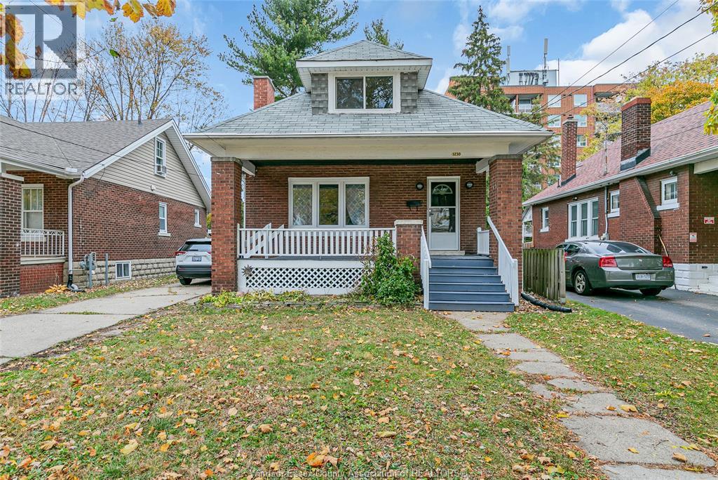3230 LINWOOD, Windsor, Ontario