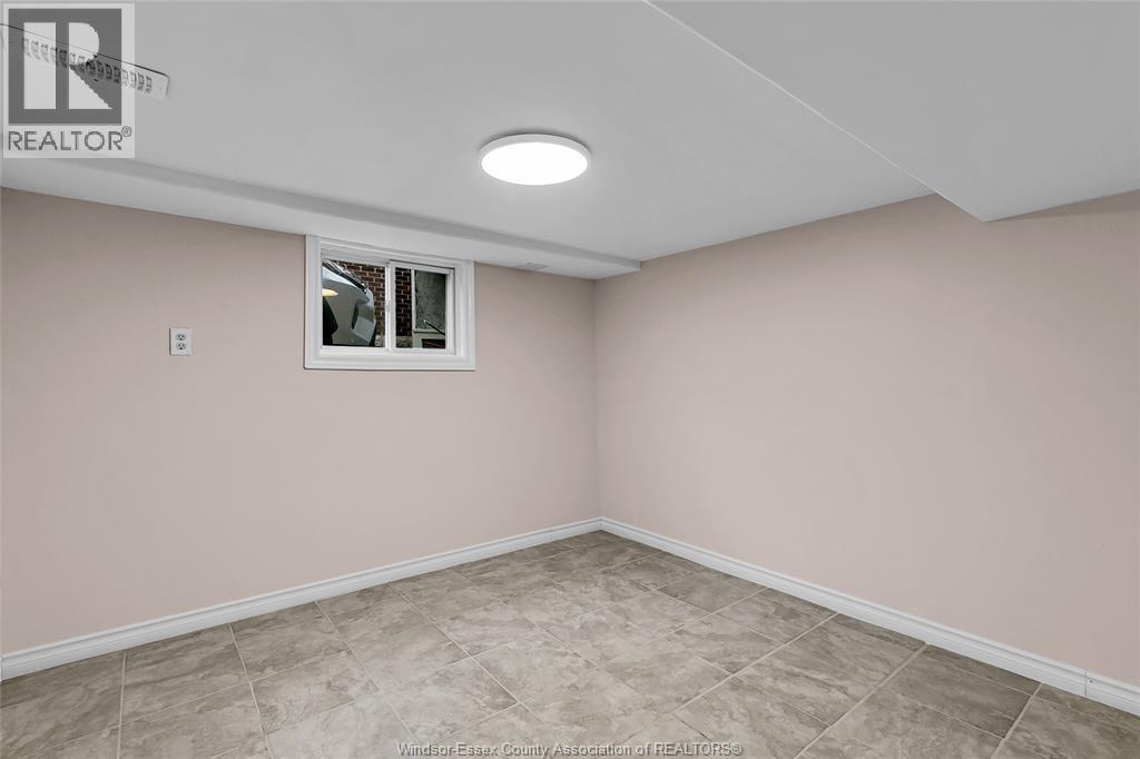 3230 Linwood, Windsor, Ontario  N9C 1P8 - Photo 30 - 25028442