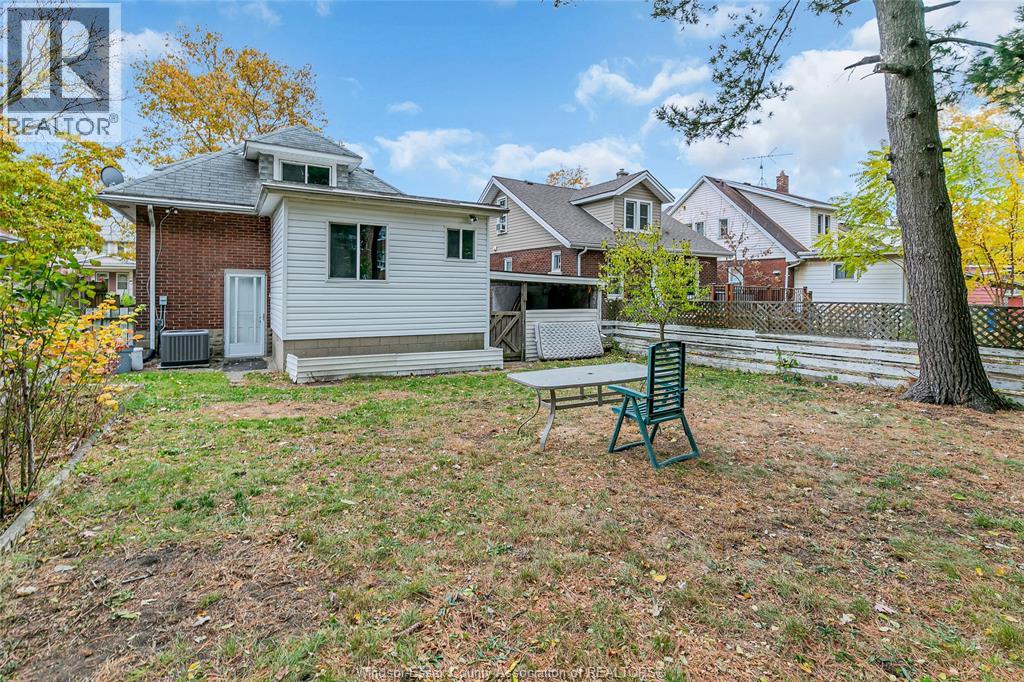 3230 Linwood, Windsor, Ontario  N9C 1P8 - Photo 35 - 25028442