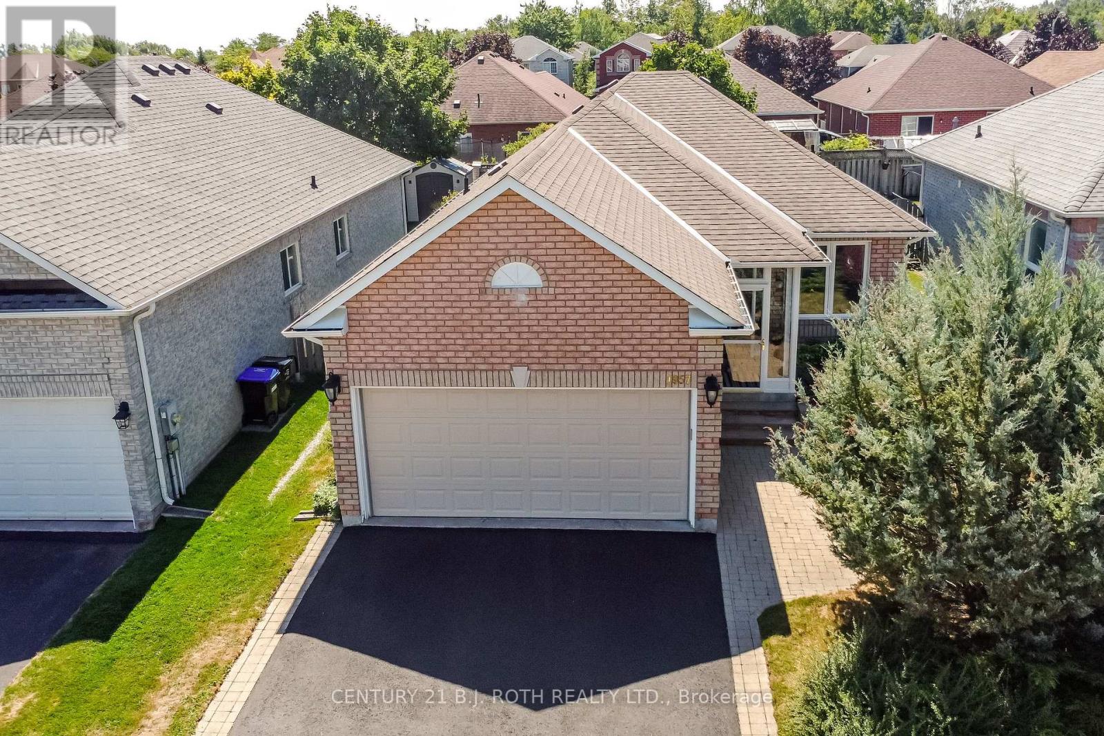 1957 Mill Street, Innisfil, Ontario  L9S 2A2 - Photo 1 - N12529198