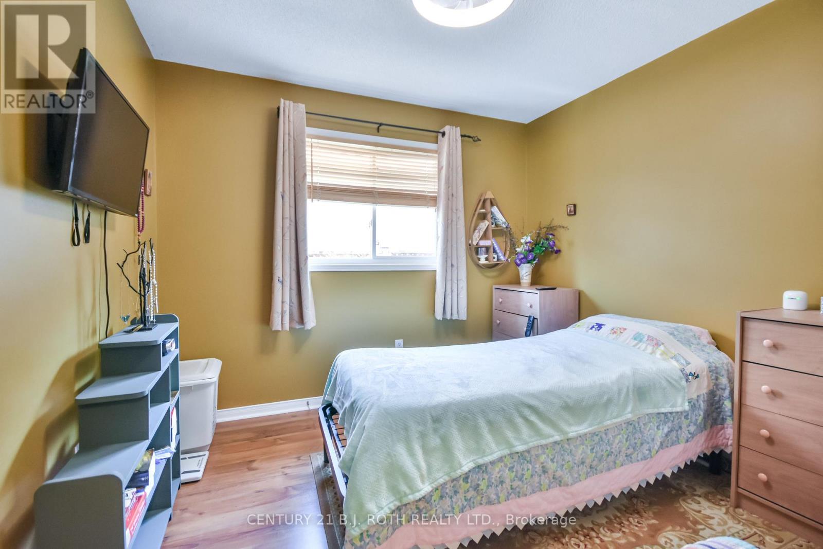 1957 Mill Street, Innisfil, Ontario  L9S 2A2 - Photo 14 - N12529198