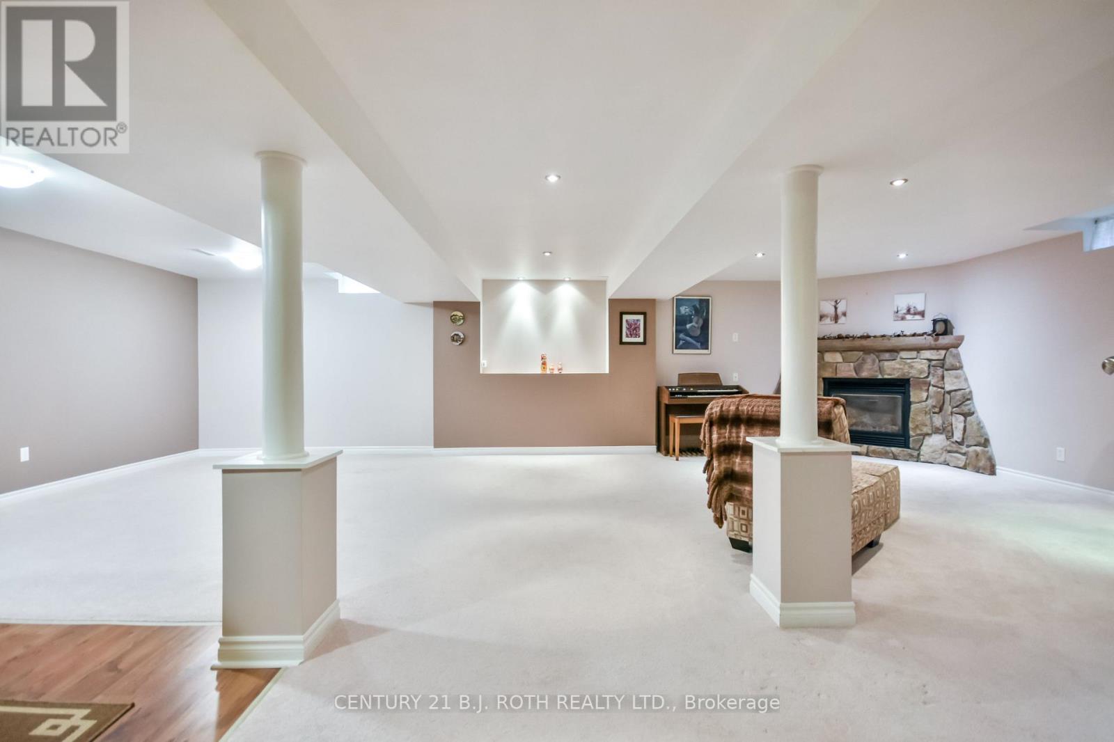 1957 Mill Street, Innisfil, Ontario  L9S 2A2 - Photo 19 - N12529198