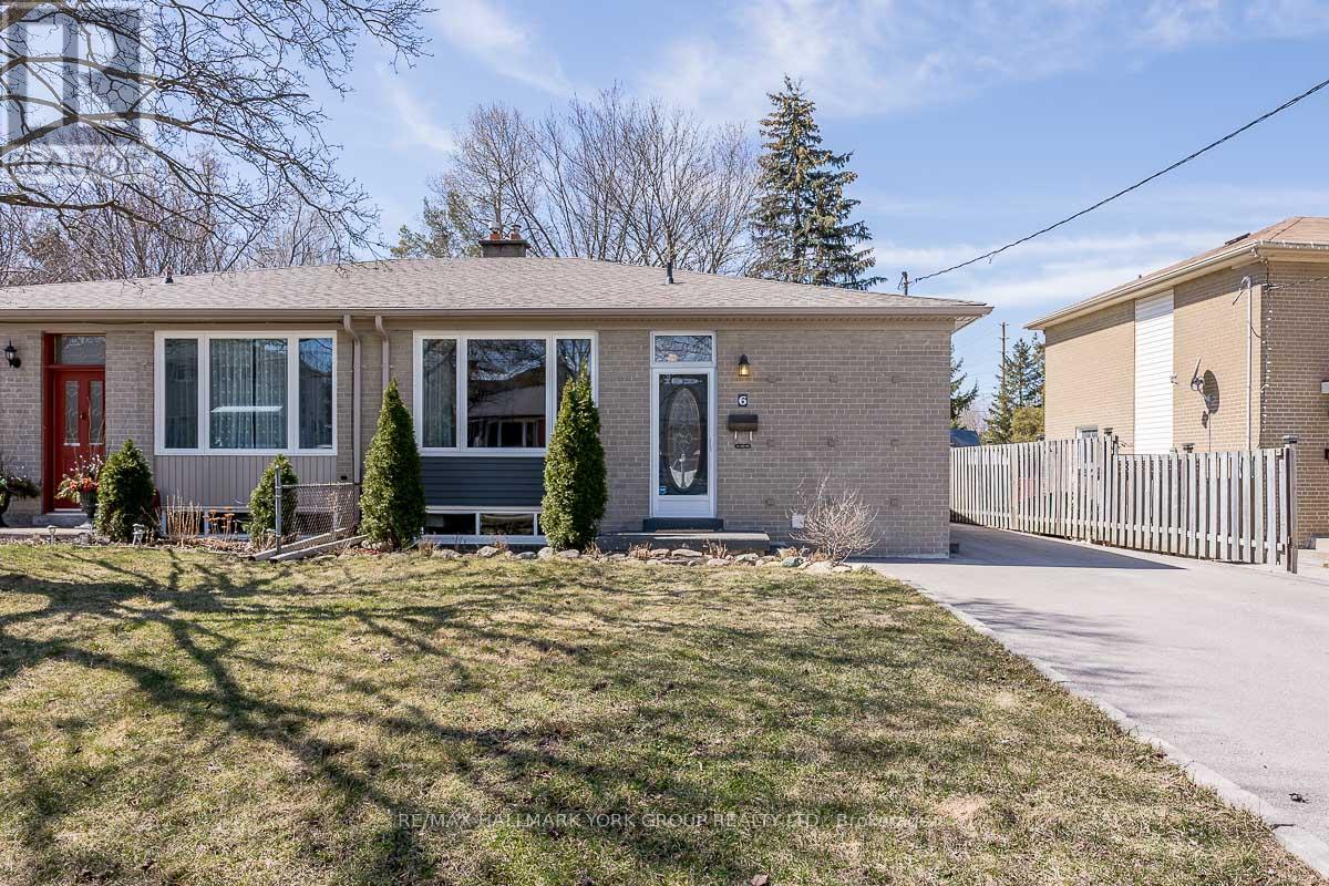 LOWER - 6 DAVIS ROAD, Aurora, Ontario