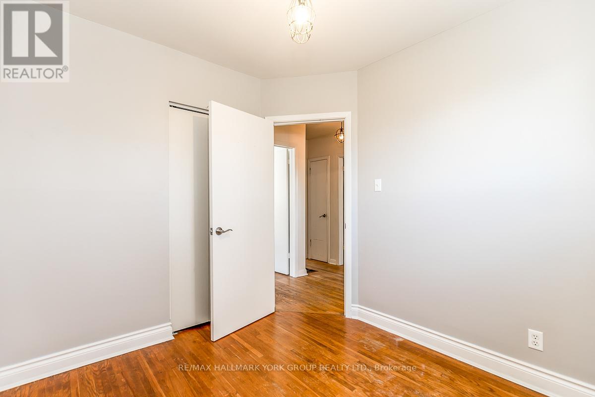 Lower - 6 Davis Road, Aurora, Ontario  L4G 2B5 - Photo 4 - N12529200