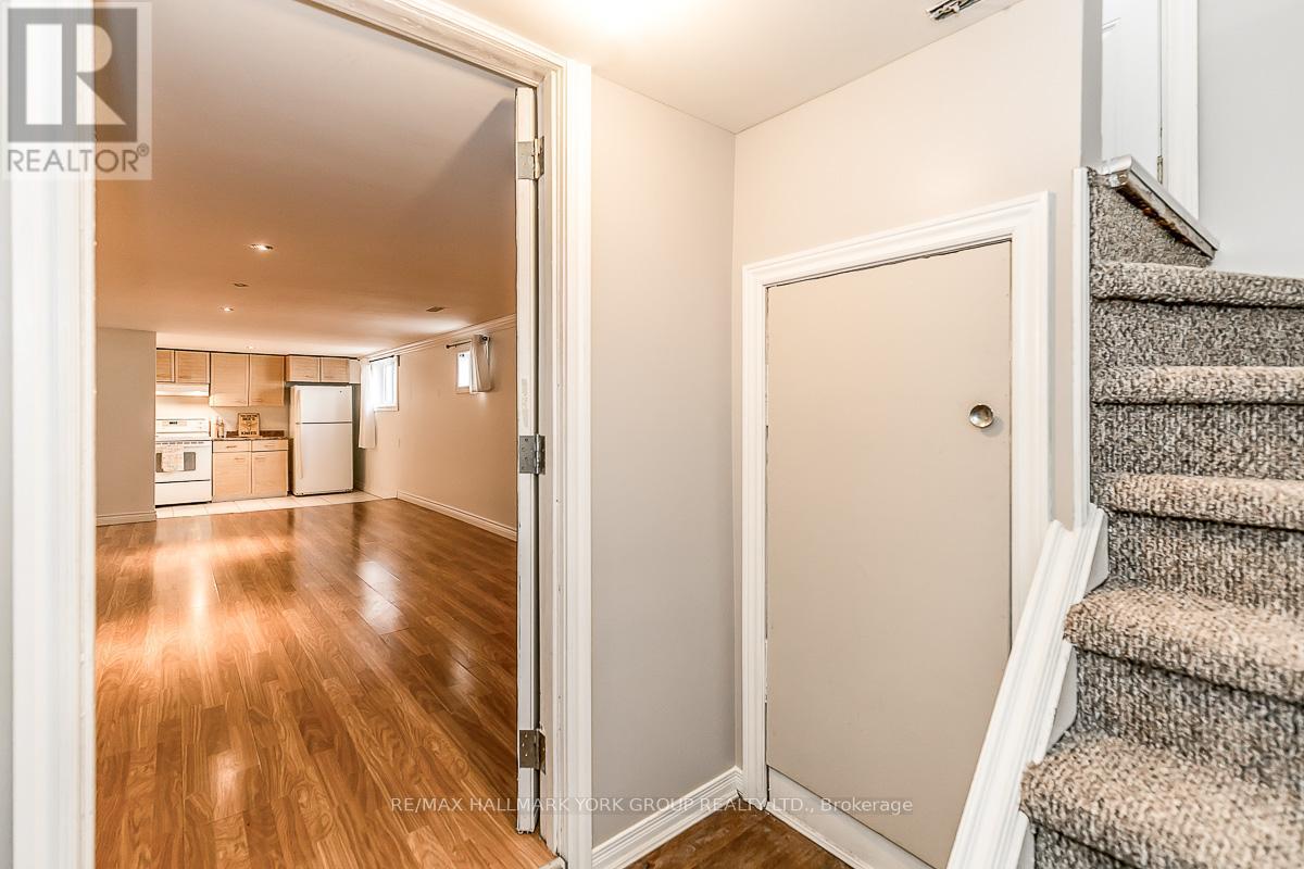 Lower - 6 Davis Road, Aurora, Ontario  L4G 2B5 - Photo 8 - N12529200