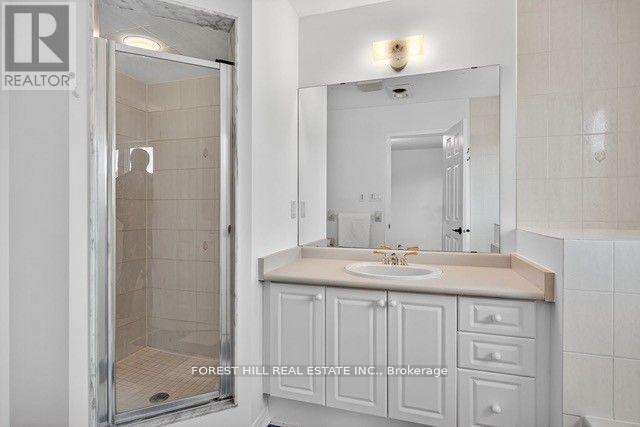 22 Baltic Street, Richmond Hill, Ontario  L4B 4H8 - Photo 20 - N12529204