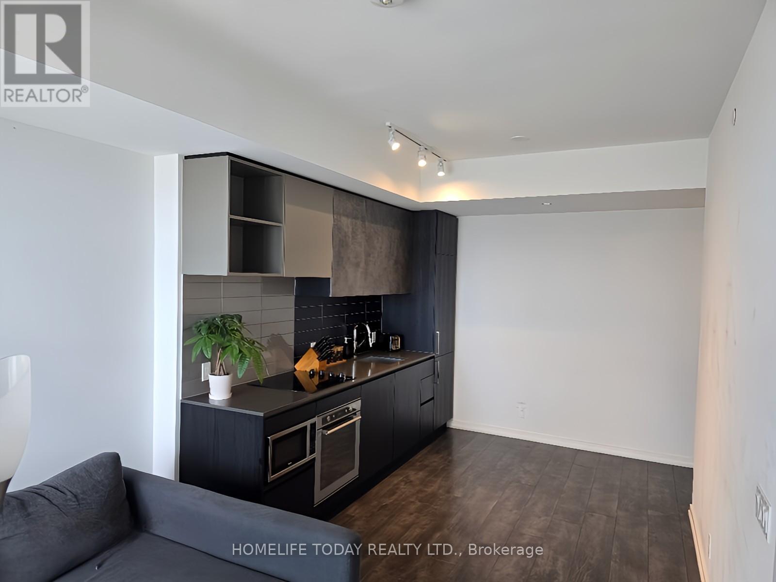 4002 - 1000 Portage Parkway, Vaughan, Ontario  L4K 0L1 - Photo 3 - N12529224