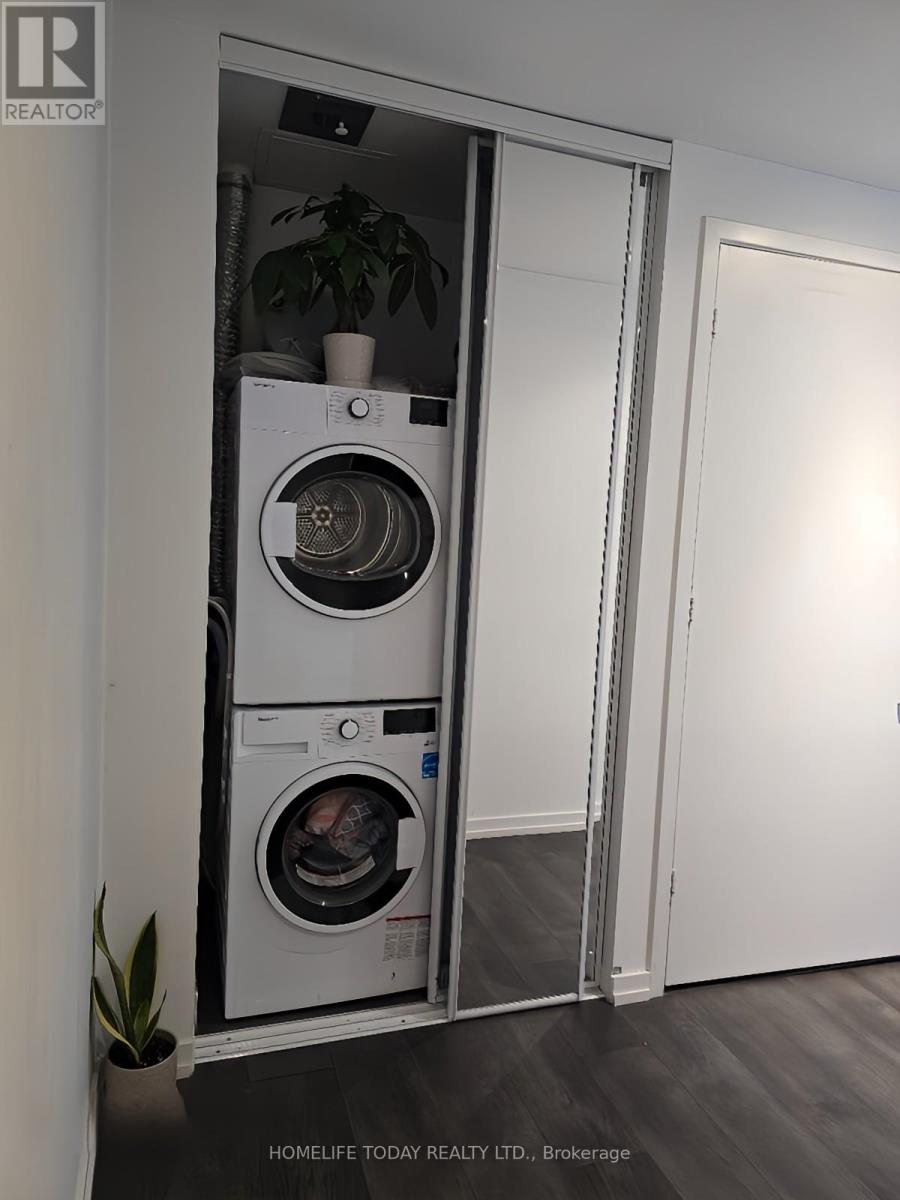 4002 - 1000 Portage Parkway, Vaughan, Ontario  L4K 0L1 - Photo 5 - N12529224