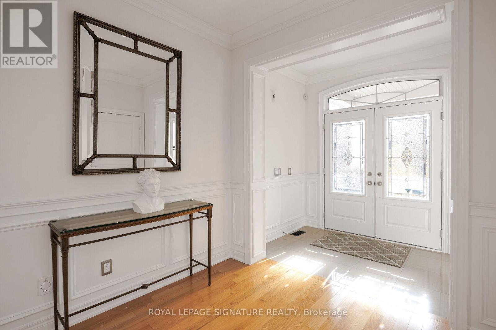 50 Balderson Drive N, Vaughan, Ontario  L4H 4A3 - Photo 5 - N12529226