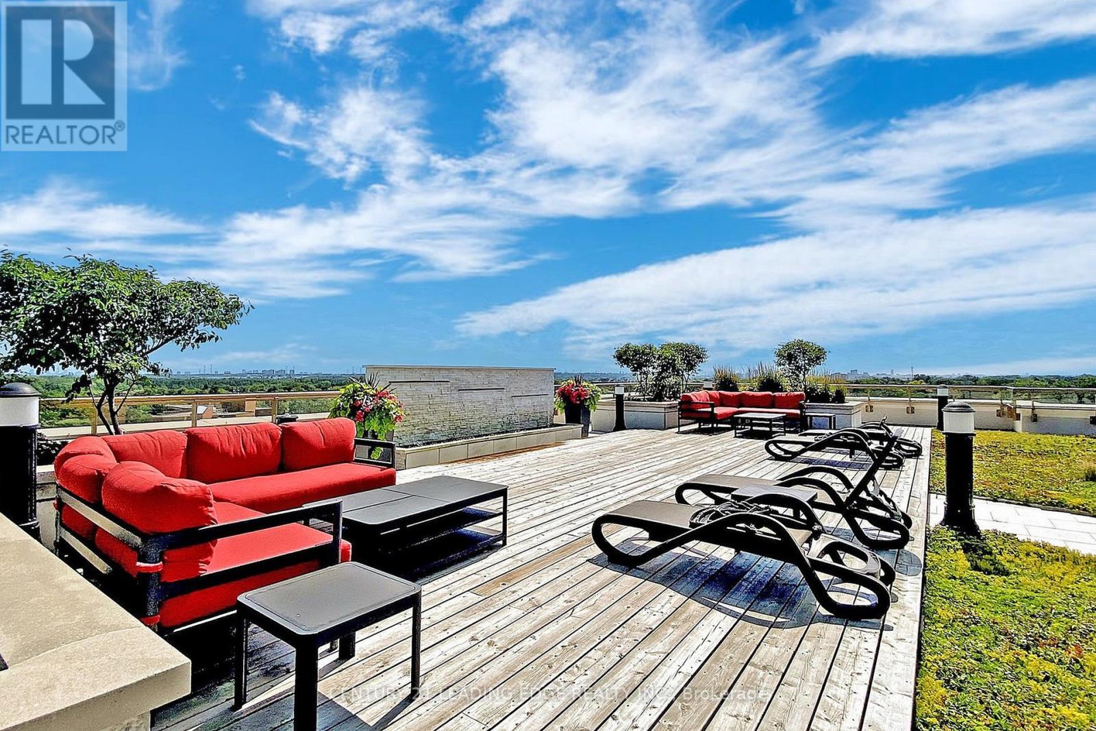 303 - 68 Main Street N, Markham, Ontario  L3P 0N5 - Photo 27 - N12529310