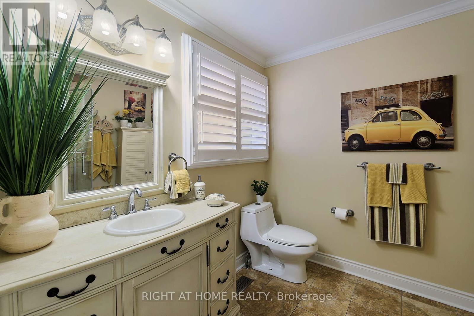 70 Bellona Street, Vaughan, Ontario  L4L 6R4 - Photo 24 - N12529364