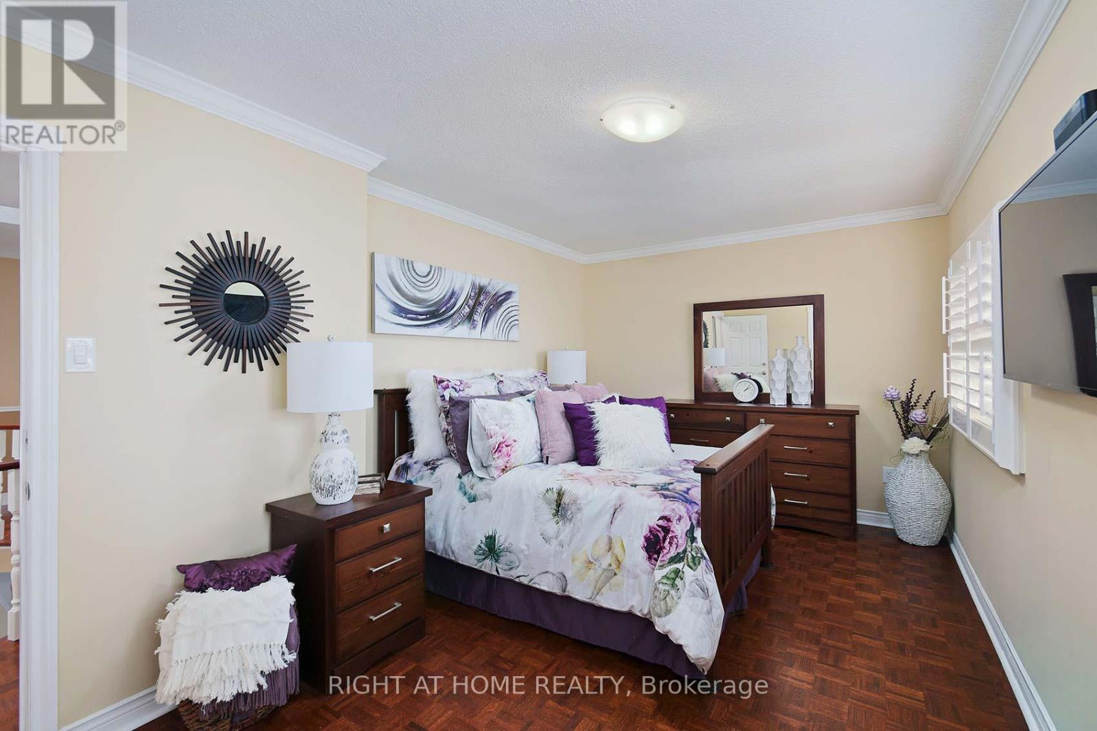 70 Bellona Street, Vaughan, Ontario  L4L 6R4 - Photo 27 - N12529364