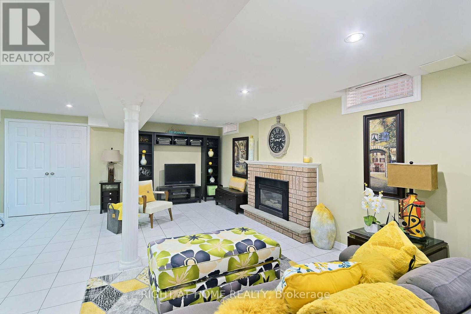 70 Bellona Street, Vaughan, Ontario  L4L 6R4 - Photo 35 - N12529364