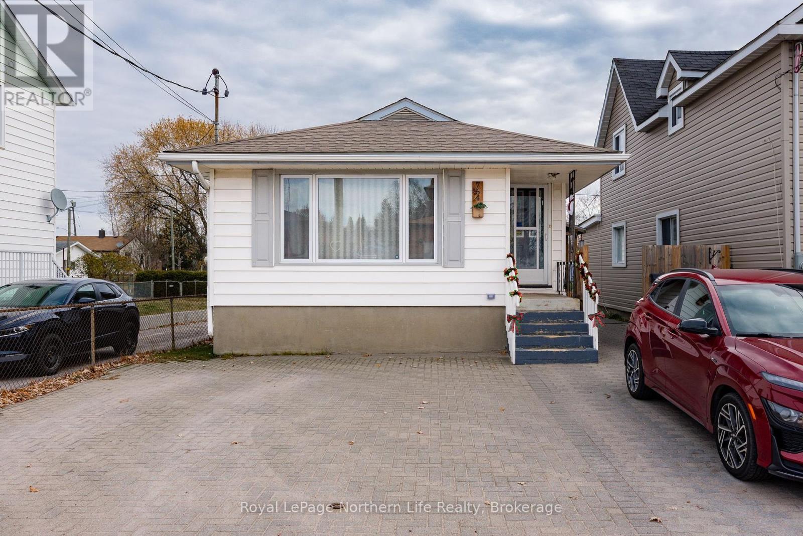 764 O'brien Street, North Bay, Ontario  P1B 5W7 - Photo 1 - X12529482