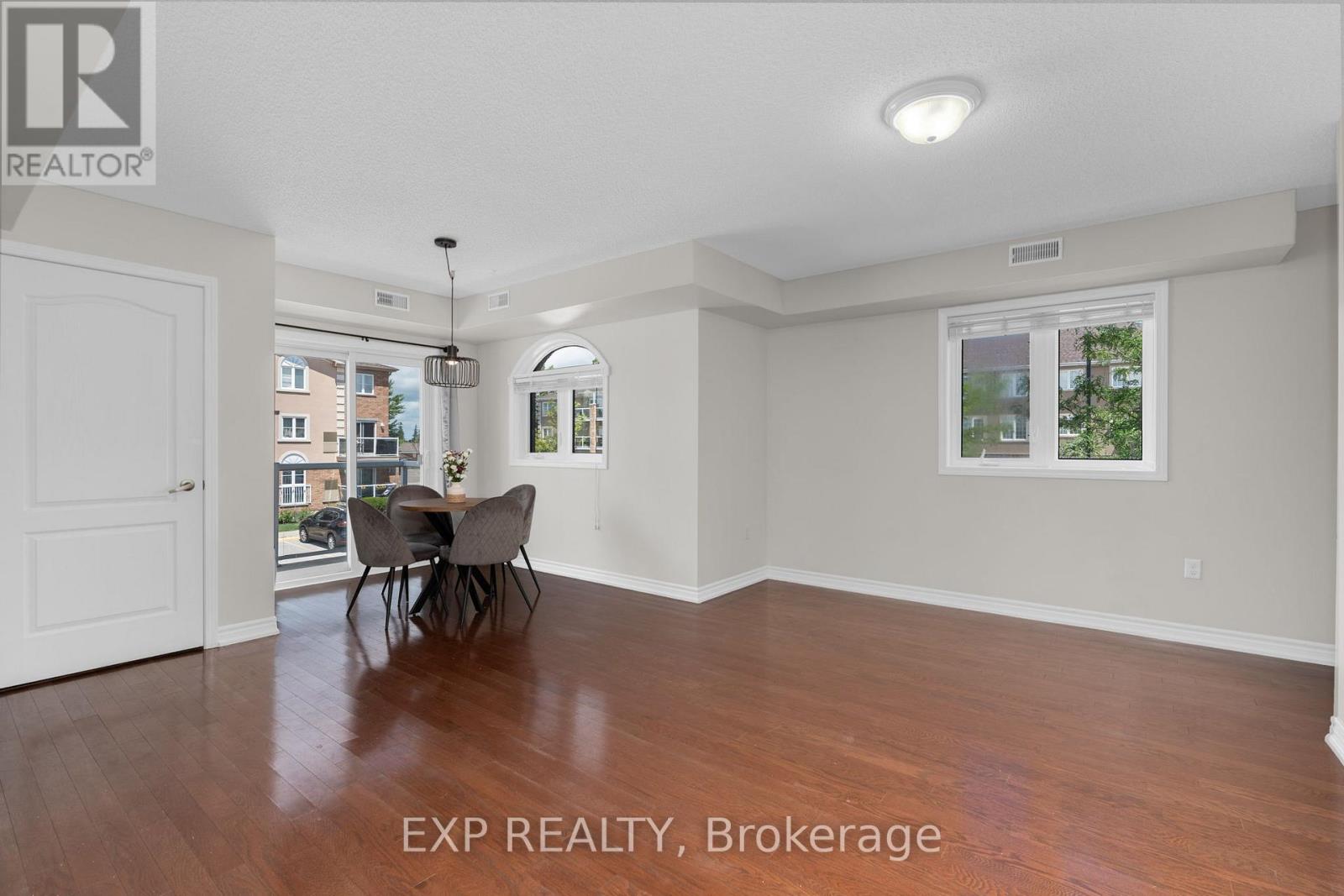 3 - 135 Sydenham Wells, Barrie, Ontario  L4M 0H3 - Photo 11 - S12529320