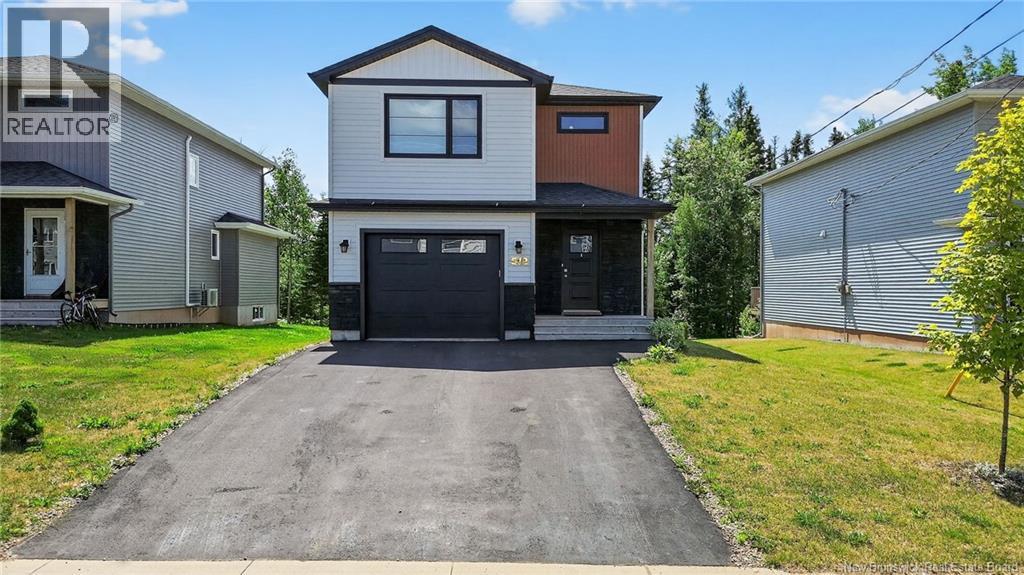 512 Maplehurst Drive, Moncton, New Brunswick  E1G 6E2 - Photo 2 - NB129950