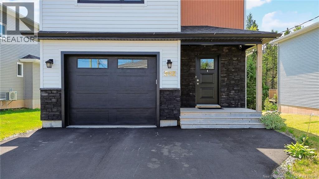 512 Maplehurst Drive, Moncton, New Brunswick  E1G 6E2 - Photo 4 - NB129950