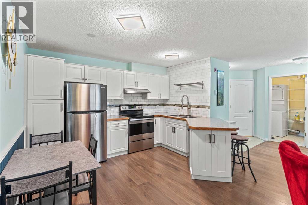 111, 20 Sierra Morena Mews Sw, Calgary, Alberta  T3H 3K6 - Photo 10 - A2269872