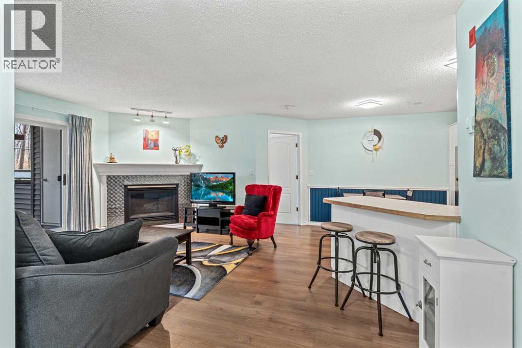 111, 20 Sierra Morena Mews Sw, Calgary, Alberta  T3H 3K6 - Photo 3 - A2269872