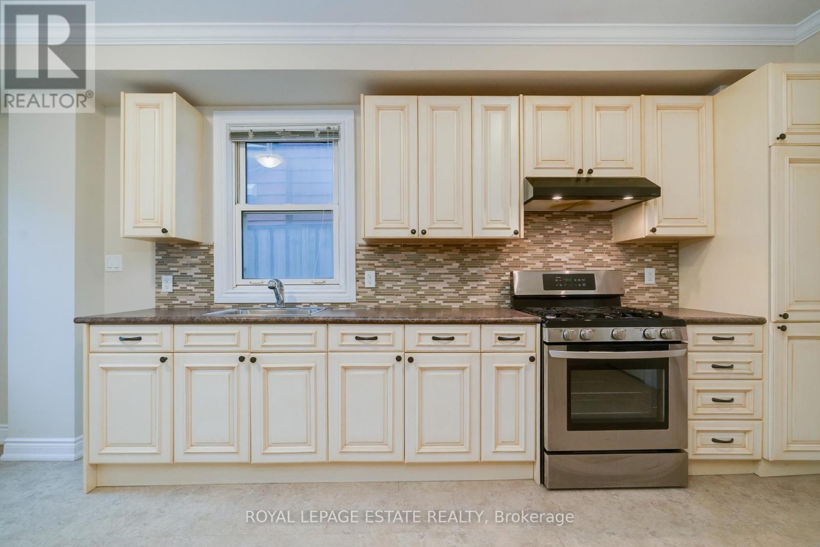 361 Brock Avenue, Toronto, Ontario  M6H 3N4 - Photo 10 - C12528324